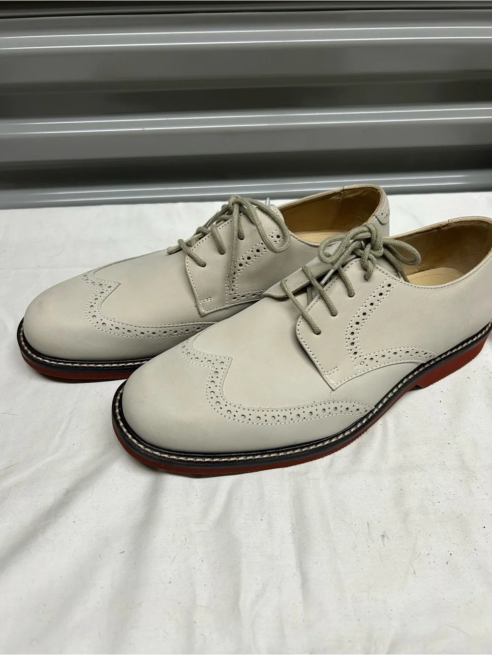 Johnston & Murphy Men's Beige Wingtip Derby Oxfords